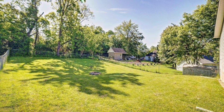 420 N Hay Street, Bloomington, Indiana 47404-2883,MLS,202520052