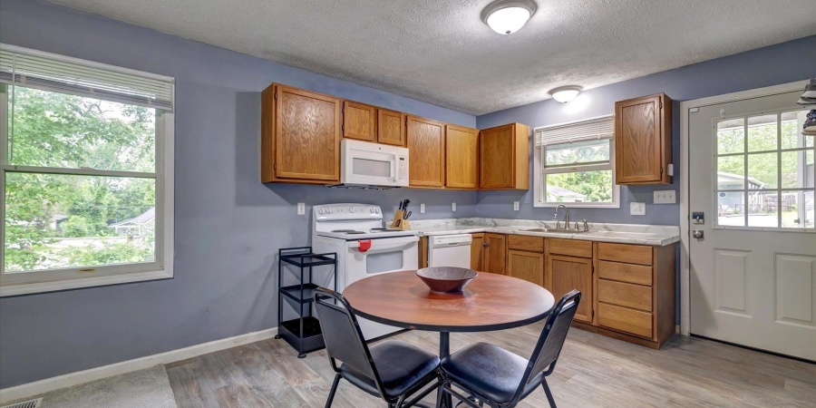 420 N Hay Street, Bloomington, Indiana 47404-2883,MLS,202520052