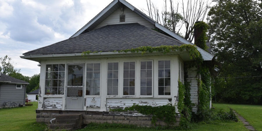444 S 4TH ST, Mitchell, Indiana 47446,MLS,202520224