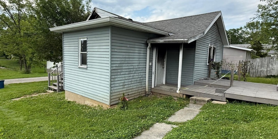 2422 L Street, Bedford, Indiana 47421,MLS,202520386