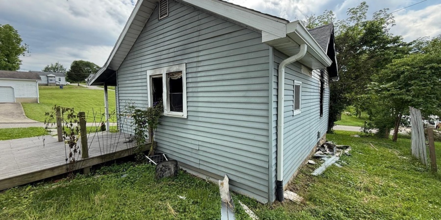 2422 L Street, Bedford, Indiana 47421,MLS,202520386