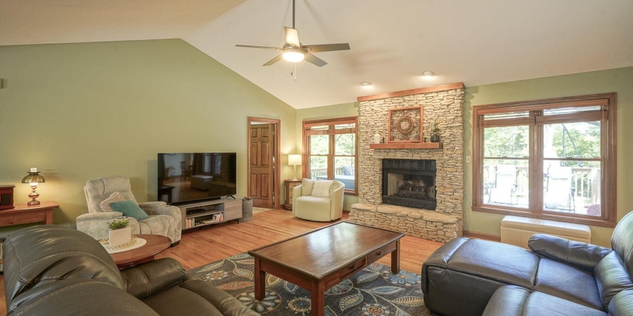 4019 E Bennington Boulevard, Bloomington, Indiana 47401,MLS,202520288