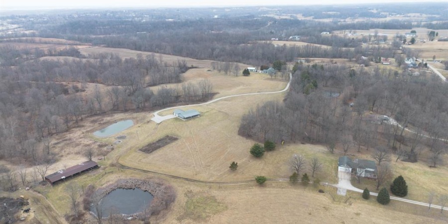1230 S Iron Mountain Road, Bloomfield, Indiana 47424-7461,MLS,202520400