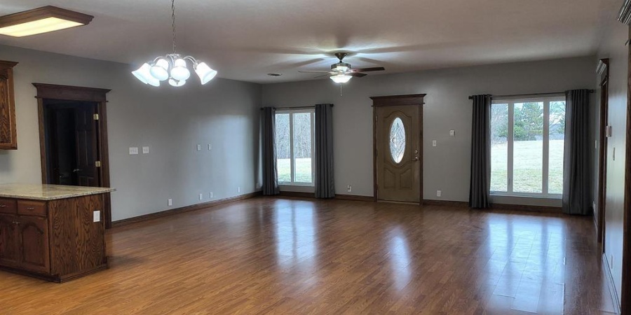 1230 S Iron Mountain Road, Bloomfield, Indiana 47424-7461,MLS,202520400