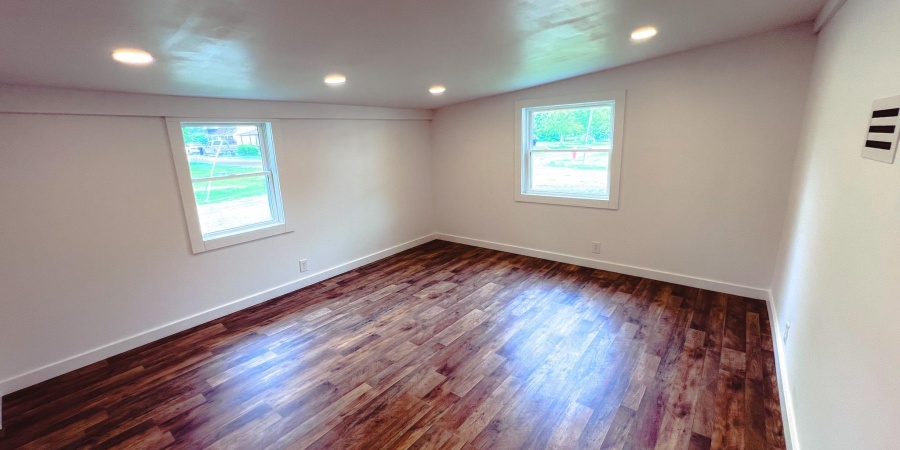 202 E Vine Street, Mitchell, Indiana 47446,MLS,202520449