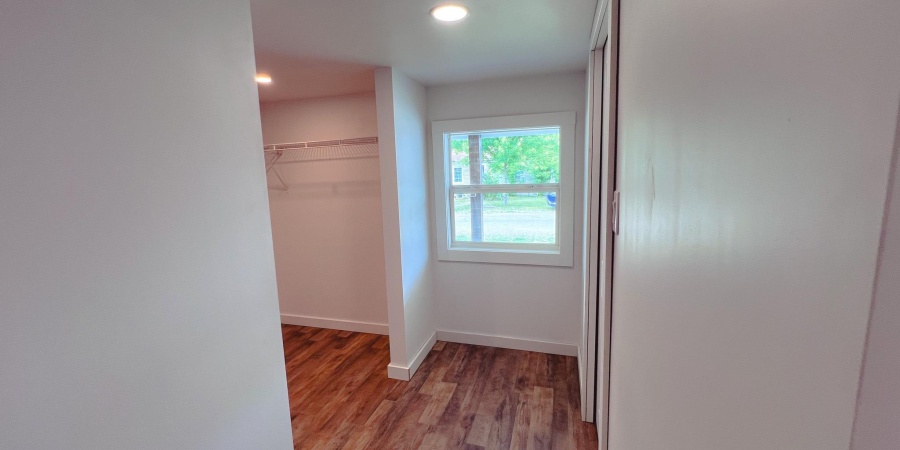 202 E Vine Street, Mitchell, Indiana 47446,MLS,202520449