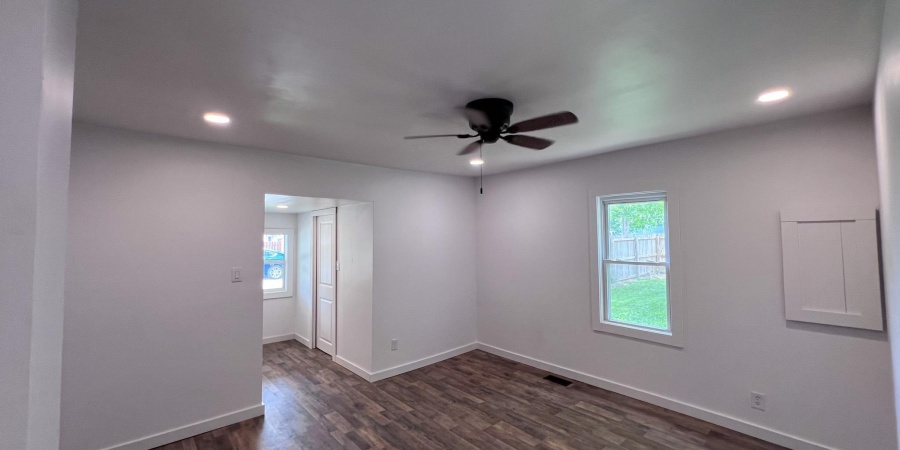 202 E Vine Street, Mitchell, Indiana 47446,MLS,202520449