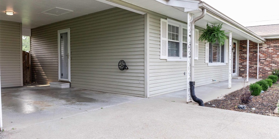 1807 Linwood Drive, Bedford, Indiana 47421,MLS,202520621
