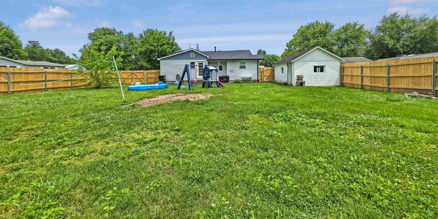 160 SW 5th Street, Linton, Indiana 47441,MLS,202520793