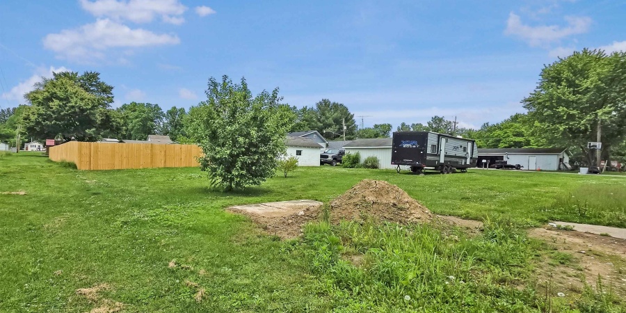 160 SW 5th Street, Linton, Indiana 47441,MLS,202520793