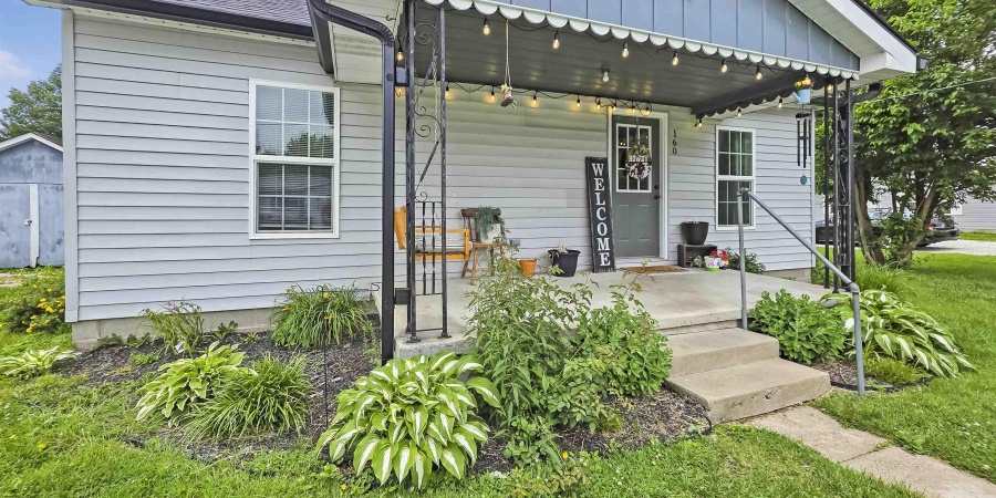 160 SW 5th Street, Linton, Indiana 47441,MLS,202520793