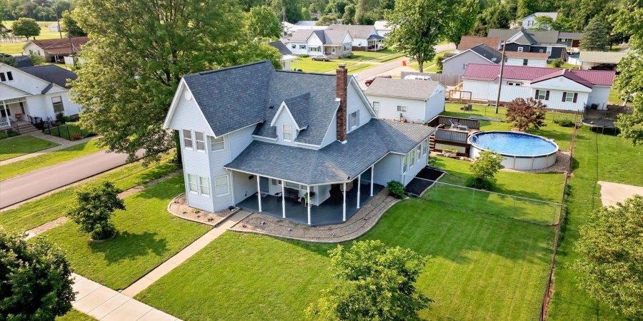 210 W Main Street, Worthington, Indiana 47471,MLS,202520797