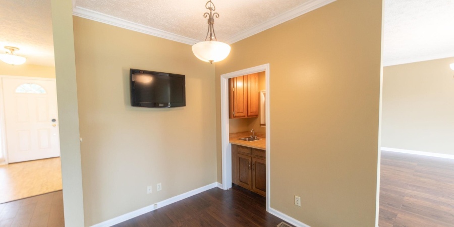 604 W Soutar Drive, Bloomington, Indiana 47403,MLS,202520983