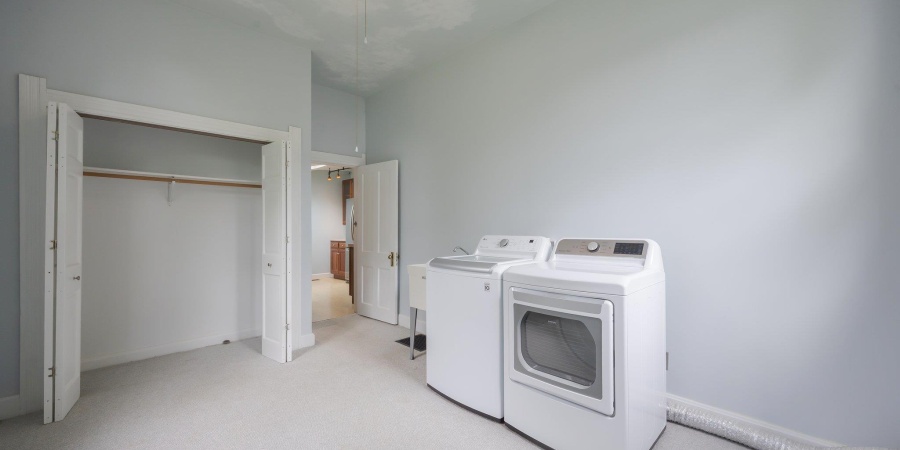 325 S Jackson Street, Bloomington, Indiana 47403,MLS,202520908