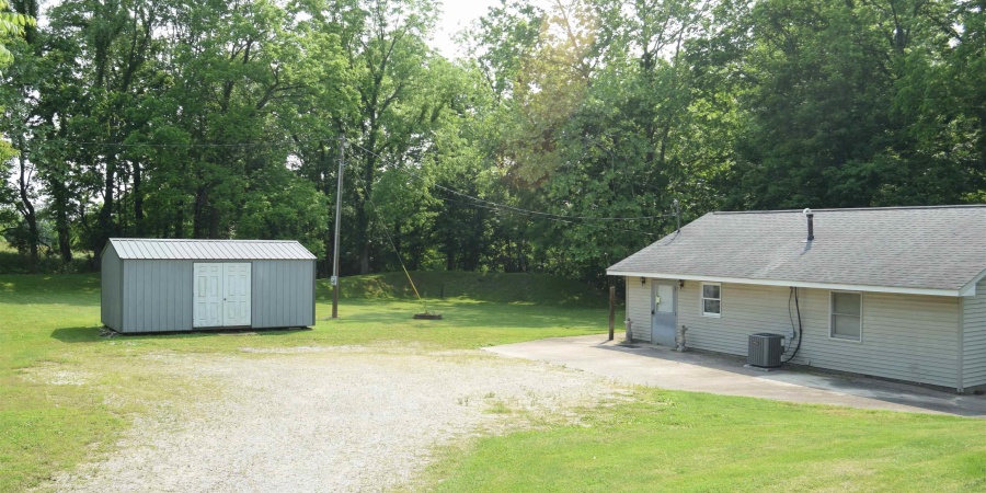 473 Gunsmith School Road, Bedford, Indiana 47421,MLS,202521058