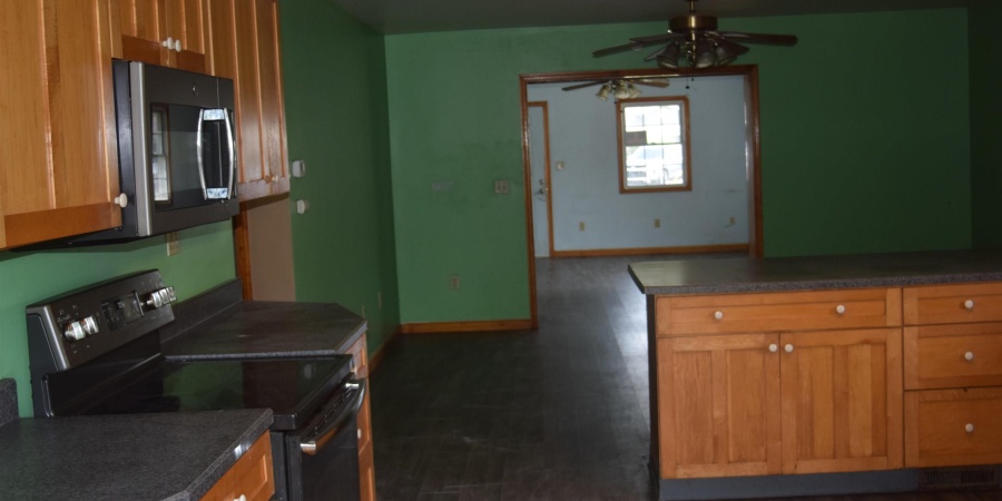 2104 Norton Lane, Bedford, Indiana 47421,MLS,202521059