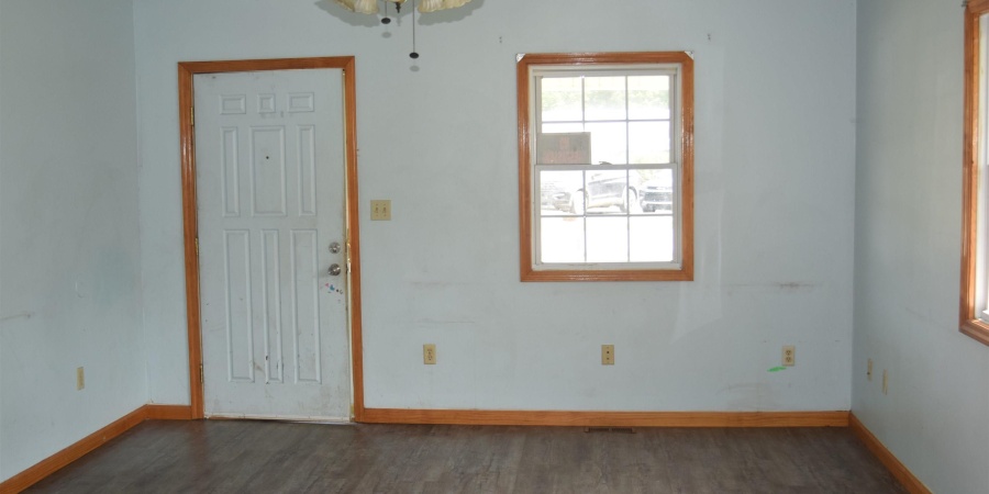 2104 Norton Lane, Bedford, Indiana 47421,MLS,202521059
