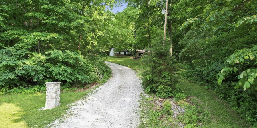 13309 E Hillview Lane, Solsberry, Indiana 47459-7101,MLS,202521207