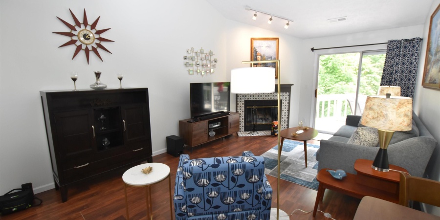 1942 E Bay Pointe Drive, Bloomington, Indiana 47401,MLS,202521224