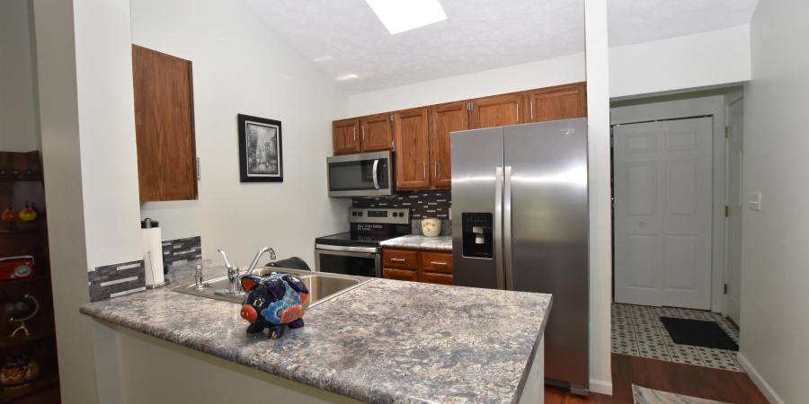 1942 E Bay Pointe Drive, Bloomington, Indiana 47401,MLS,202521224