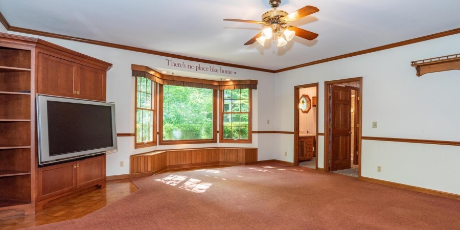 4427 W Tanglewood Road, Bloomington, Indiana 47404,MLS,202521358