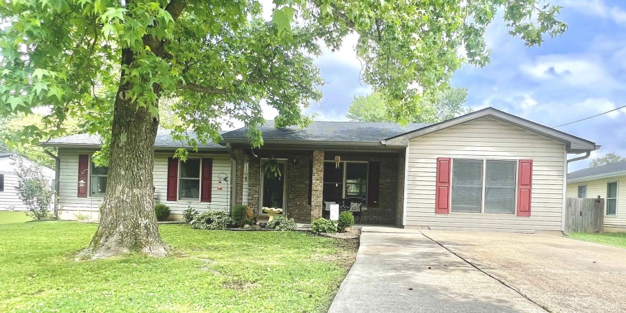 1135 N 9th Street, Mitchell, Indiana 47446,MLS,202521452