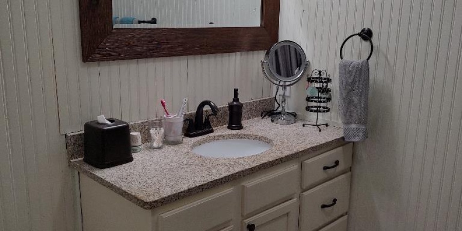 337 W White Pine Court, Bloomington, Indiana 47403-4653,MLS,202516263