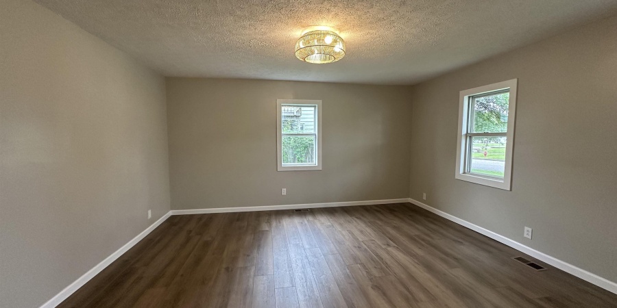 360 NE C Street, Linton, Indiana 47441,MLS,202521581