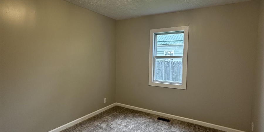 360 NE C Street, Linton, Indiana 47441,MLS,202521581