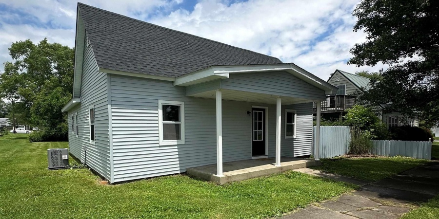 360 NE C Street, Linton, Indiana 47441,MLS,202521581