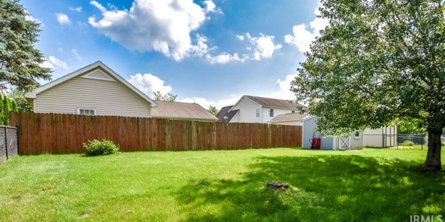 7207 W Crown Circle, Bloomington, Indiana 47404-8807,MLS,202521848