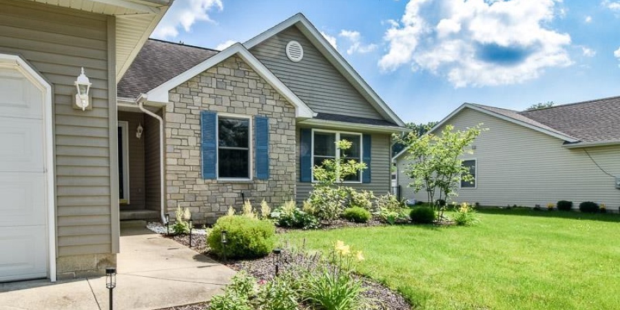 7207 W Crown Circle, Bloomington, Indiana 47404-8807,MLS,202521848
