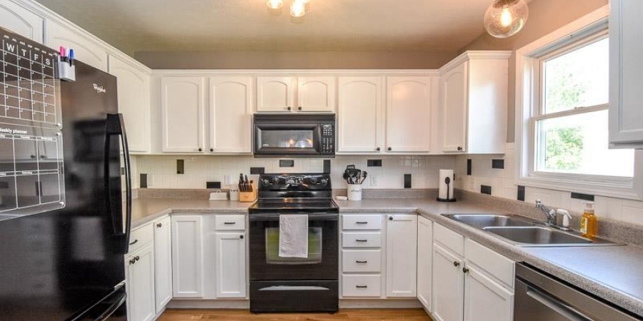 7207 W Crown Circle, Bloomington, Indiana 47404-8807,MLS,202521848