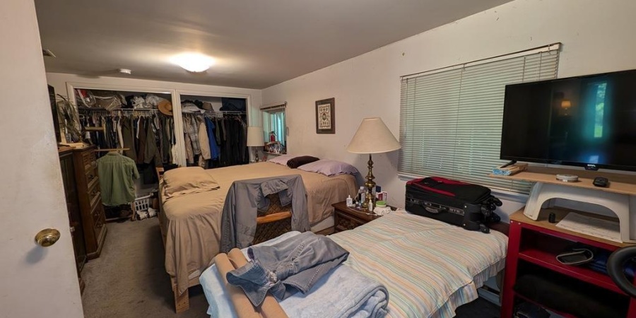 880 W Williams Road, Bloomington, Indiana 47404-9489,MLS,202521937