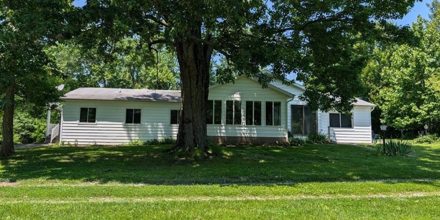 880 W Williams Road, Bloomington, Indiana 47404-9489,MLS,202521937