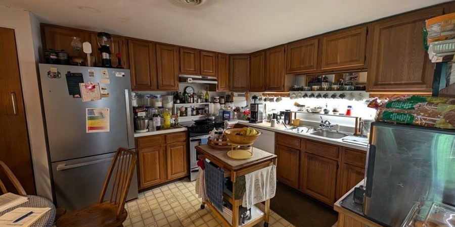 880 W Williams Road, Bloomington, Indiana 47404-9489,MLS,202521937