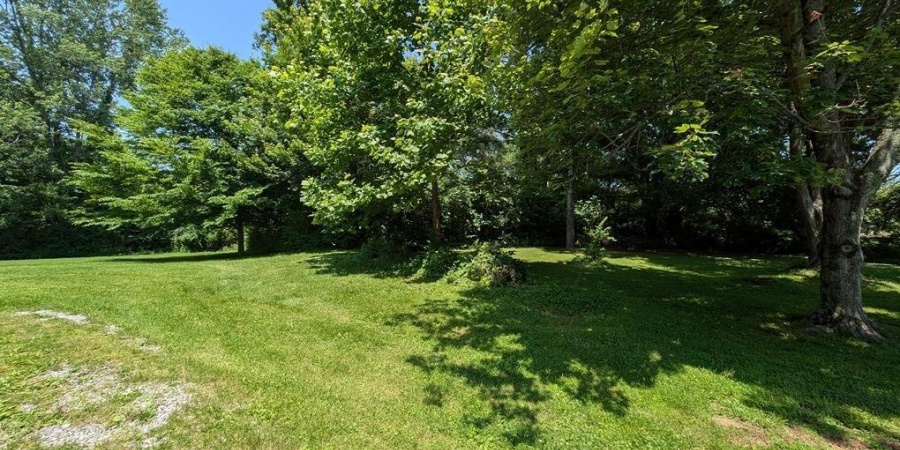 880 W Williams Road, Bloomington, Indiana 47404-9489,MLS,202521937