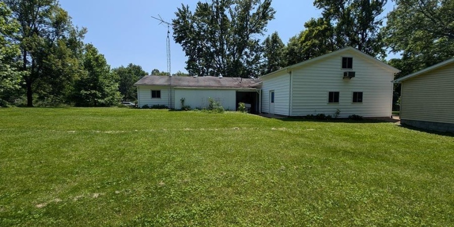 880 W Williams Road, Bloomington, Indiana 47404-9489,MLS,202521937