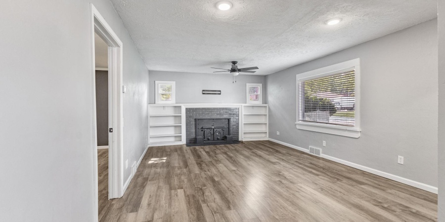 340 W Turner Street, Bloomfield, Indiana 47424,MLS,202521961