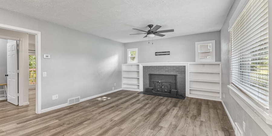 340 W Turner Street, Bloomfield, Indiana 47424,MLS,202521961