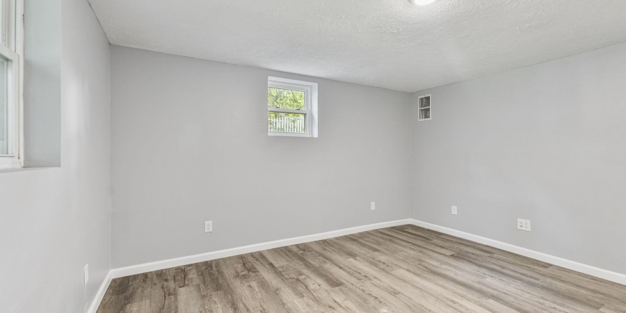 340 W Turner Street, Bloomfield, Indiana 47424,MLS,202521961