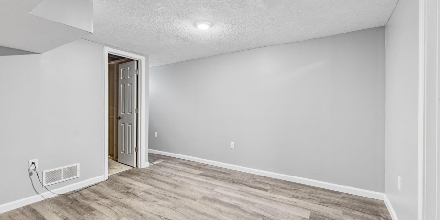 340 W Turner Street, Bloomfield, Indiana 47424,MLS,202521961