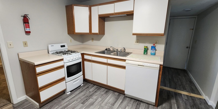 820 W Ralston Drive, Bloomington, Indiana 47403-3406,MLS,202522847
