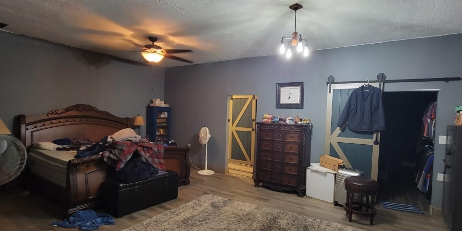 670 NW A Street, Linton, Indiana 47441-6659,MLS,202522873