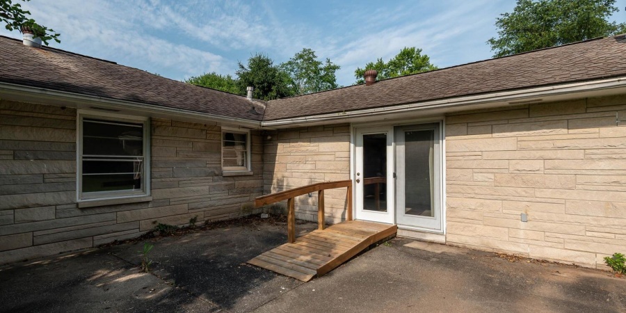 644 W Ladd Avenue, Bloomington, Indiana 47403,MLS,202522891