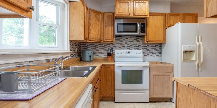 4260 W 3rd Street, Bloomington, Indiana 47404-4878,MLS,202522945