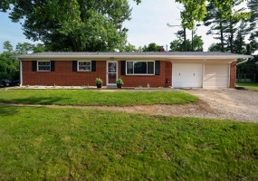 3945 W Walnut Leaf Drive, Bloomington, Indiana 47403,MLS,202523038