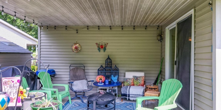 303 W Blackfoot Drive, Ellettsville, Indiana 47429,MLS,202523087
