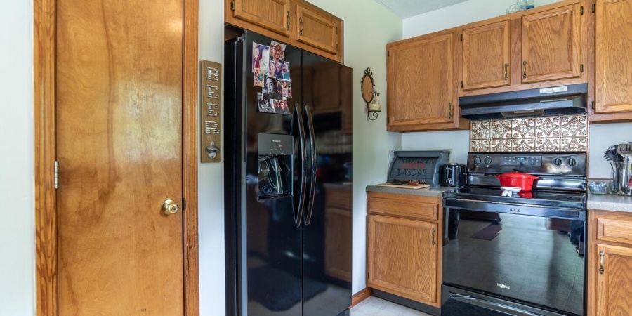 303 W Blackfoot Drive, Ellettsville, Indiana 47429,MLS,202523087