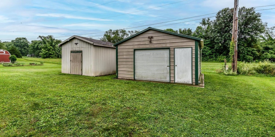 142 Tarry Park Lane, Bedford, Indiana 47421,MLS,202523210